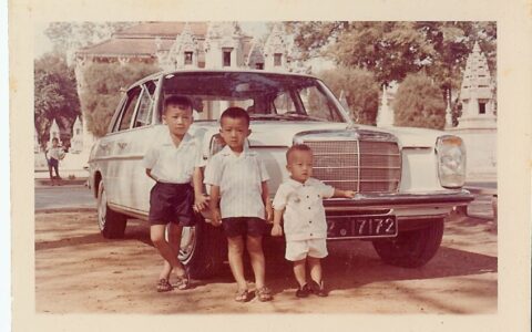 Huy-Huang-Chong-2years-old-and-Dads-car